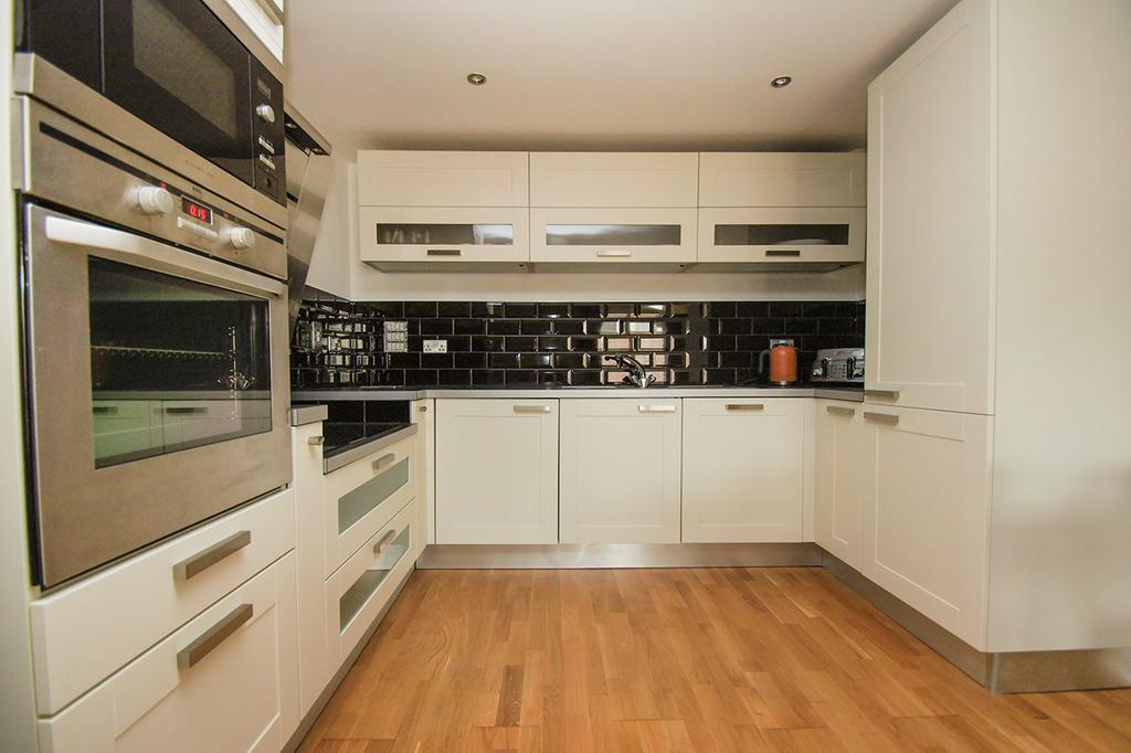 Avalon Balcony Apartment Brighton ภายนอก รูปภาพ