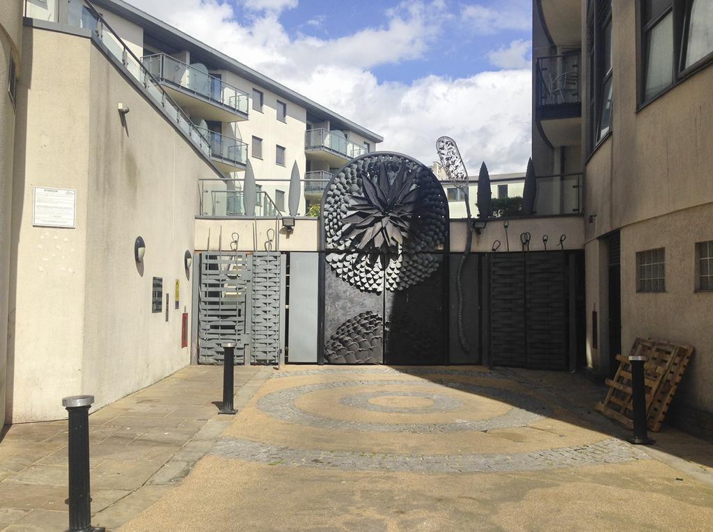 Avalon Balcony Apartment Brighton ภายนอก รูปภาพ